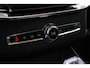 Volvo XC90 T8 Plug-in hybrid AWD Ultra Bright | Verwarmbare voorstoelen | Ventileerbare voorstoelen | Massagefunctie voorstoelen | Verwarmbaar stuurwiel | Verwarmbare achterbank | Premium Audio by Bowers & Wilkins | Luchtvering | Panoramadak | Rondom zichtcamera | 21 inch Lichtmetalen velgen | Semi elektrische trekhaak