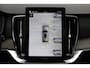 Volvo XC90 T8 Plug-in hybrid AWD Ultra Bright | Verwarmbare voorstoelen | Ventileerbare voorstoelen | Massagefunctie voorstoelen | Verwarmbaar stuurwiel | Verwarmbare achterbank | Premium Audio by Bowers & Wilkins | Luchtvering | Panoramadak | Rondom zichtcamera | 21 inch Lichtmetalen velgen | Semi elektrische trekhaak