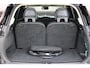 Volvo XC90 T8 Plug-in hybrid AWD Ultra Bright | Verwarmbare voorstoelen | Ventileerbare voorstoelen | Massagefunctie voorstoelen | Verwarmbaar stuurwiel | Verwarmbare achterbank | Premium Audio by Bowers & Wilkins | Luchtvering | Panoramadak | Rondom zichtcamera | 21 inch Lichtmetalen velgen | Semi elektrische trekhaak