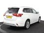 Mitsubishi Outlander 2.4 PHEV Intense+ | Navigatie | 360 Camera | Leer / Alcantara | Schuifdak | Stoel- en stuurwielverwarming |