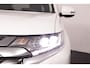 Mitsubishi Outlander 2.4 PHEV Intense+ | Navigatie | 360 Camera | Leer / Alcantara | Schuifdak | Stoel- en stuurwielverwarming |