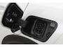 Peugeot e-2008 EV GT 50 kWh - Stoelverwarming - Camera - Pano - Navi - Adaptive Cruise - Blind Spot - Rijklaar
