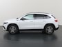 Mercedes-Benz EQA 250 Business Solution AMG 67 kWh | Night | Panoramadak | Stoelverwarming | Sfeerverlichting | Achteruitrijcamera |