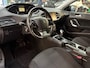 Peugeot 308 1.2 PureTech 130pk Automaat Active | Navigatie | Camera | Pdc V+A | Climate control | Trekhaak | NAP | Rijklaar prijs!