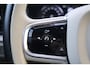 Volvo V60 2.0 T8 Twin Engine AWD Inscription | Panoramadak | Lederen bekleding | Stoel- en stuurwielverwarming | Head-up display | Keyless | Achteruitrijcamera | Parkeersensoren voor + achter | Getint glas |