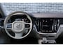 Volvo V60 2.0 T8 Twin Engine AWD Inscription | Panoramadak | Lederen bekleding | Stoel- en stuurwielverwarming | Head-up display | Keyless | Achteruitrijcamera | Parkeersensoren voor + achter | Getint glas |