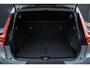 Volvo XC40 B3 Automaat Essential | Elektrische Trekhaak | Parkeersensoren V & A | Parkeercamera | All-season Banden | 18'' Lichtmetalen velgen | Google infotainment | Applecarplay/Android auto | Dealeronderhouden