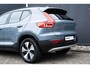Volvo XC40 B3 Automaat Essential | Elektrische Trekhaak | Parkeersensoren V & A | Parkeercamera | All-season Banden | 18'' Lichtmetalen velgen | Google infotainment | Applecarplay/Android auto | Dealeronderhouden