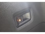 Volkswagen ID. Buzz Pro 77kWh 204PK IQ-Light | Trekhaak | Navigatie | El. schuifdeuren + achterklep | Stoelverwarming