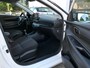 Hyundai i20 1.0 T-GDI Comfort | Achteruitrijcamera | Apple-/Android Carplay | Digitaal cockpit | Stuur-/Stoelverwarming | Two-tone | 16-inch lichtmetalen velgen | Cruise Control