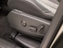 Peugeot 5008 1.2 PureTech Deluxe 7 Persoons Automaat (PANORAMADAK, APPLE CARPLAY, MEMORY SEATS, LEDER, STOELVERWARMING, 360 CAMERA, SPORTSTOELEN, LED KOPLAMPEN, GETINT GLAS, TREKHAAK, NIEUWSTAAT)