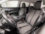 Peugeot 5008 1.2 PureTech Sport 7 Persoons (APPLE CARPLAY, GROOT NAVI, 360 CAMERA, LEDER, GETINT GLAS, SPORTSTOELEN, CRUISE, DAB+, PARKEERSENSOREN, LANE ASSIST, NIEUWSTAAT)