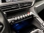 Peugeot 5008 1.2 PureTech Sport 7 Persoons (APPLE CARPLAY, GROOT NAVI, 360 CAMERA, LEDER, GETINT GLAS, SPORTSTOELEN, CRUISE, DAB+, PARKEERSENSOREN, LANE ASSIST, NIEUWSTAAT)