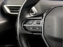 Peugeot 5008 1.2 PureTech Sport 7 Persoons (APPLE CARPLAY, GROOT NAVI, 360 CAMERA, LEDER, GETINT GLAS, SPORTSTOELEN, CRUISE, DAB+, PARKEERSENSOREN, LANE ASSIST, NIEUWSTAAT)