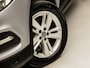 Opel Grandland X 1.2 Turbo Sport (APPLE CARPLAY, GROOT NAVI, LEDER, CLIMATE, SPORTSTOELEN, KEYLESS, LANE ASSIST, PARKEERSENSOREN, NIEUWSTAAT)