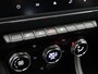 Renault Captur TCe 90pk Techno | Navigatie | Achteruitrijcamera | 17" Lichtmetaal |