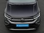 Volkswagen T-Cross 1.0 TSI 115 pk DSG R-Line Edition | IQ Light | Sportstoelen | Parkeersensoren voor/achter | Stoelverwarming | Carplay | 17 inch