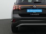 Volkswagen T-Cross 1.0 TSI 115 pk DSG R-Line Edition | IQ Light | Sportstoelen | Parkeersensoren voor/achter | Stoelverwarming | Carplay | 17 inch