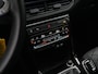 Volkswagen T-Cross 1.0 TSI 115 pk DSG R-Line Edition | IQ Light | Sportstoelen | Parkeersensoren voor/achter | Stoelverwarming | Carplay | 17 inch