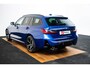 BMW 3-Serie Touring 330e Long Range - M Sport - Trekhaak - Panoramadak - Elektrisch verstelbare/verwarmde stoelen - Parking/Driving Assistant - Harman Kardon - Getinte ruiten - Comfort Access - Ambiance verlichting -