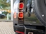 Land Rover Defender 110 2.0 P400e 110 X-Dynamic SE | Head-Up Display | Cold Climate Pack | Panoramisch schuif-/kanteldak | Elektrische trekhaak | 24 maanden Land Rover Approved