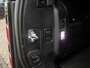 Land Rover Defender 110 2.0 P400e 110 X-Dynamic SE | Head-Up Display | Cold Climate Pack | Panoramisch schuif-/kanteldak | Elektrische trekhaak | 24 maanden Land Rover Approved