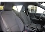 Volvo XC40 Single Motor Extended Range Plus 82 kWh | Adaptive Cruise & Pilot Assist | Verwarmde Voorstoelen+Stuurwiel | Warmtepomp | Semi Elektrische Trrekhaak | Park Assist & Camera | AppleCarplay/AndroidAuto | Elektr. Achterklep |