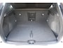 Volvo XC40 Single Motor Extended Range Plus 82 kWh | Adaptive Cruise & Pilot Assist | Verwarmde Voorstoelen+Stuurwiel | Warmtepomp | Semi Elektrische Trrekhaak | Park Assist & Camera | AppleCarplay/AndroidAuto | Elektr. Achterklep |