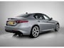 Alfa Romeo Giulia 2.0 Turbo 280pk RWD Veloce | Zwart Leder Veloce Interieur | Stoel & Stuurverwarming | Apple Carplay/Android Auto | Camera | Parkeersensoren | HiFi Audiosysteem |