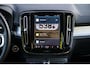 Volvo XC40 2.0 B4 Plus Dark | Trekhaak | Adaptive Cruise Control | Dode hoek detectie BLIS | Harman/Kardon audio | Elektrische stoelverstelling | Stoel- en stuurverwarming | Verwarmde Voorruit |
