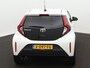 Toyota Aygo X 1.0 VVT-i MT first | LED Verlichting | Stoelverwarming | 17' Velgen | Privacy Glass |