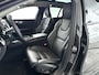 Volvo V60 T6 Aut. Plug-in hybrid AWD Ultra Dark | Panoramadak | Harman Kardon | Head- up display | Parkeercamera | Trekhaak