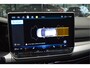 Volkswagen Golf 1.5 TSI Life navi clima cruise trekhaak facelift model !!