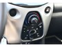 Toyota Aygo 1.0 VVT-i x-play 69pk 5-deurs | Camera achter | Airco | Dealer onderhouden | Nieuwe APK |