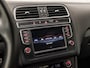 Volkswagen Polo 1.2 TSI Sportline Automaat (NAVIGATIE, CLIMATE, PARKEERSENSOREN, CRUISE, SPORTSTOELEN, LM VELGEN, TREKHAAK, NIEUWE APK, NIEUWSTAAT)