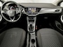 Opel Astra Sports Tourer 1.0 Turbo Sport (APPLE CARPLAY, GROOT NAVI, CLIMATE, SPORTSTOELEN, LEDER, PARKEERSENSOREN, GETINT GLAS, LM VELGEN, NIEUWSTAAT)