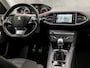Peugeot 308 SW 1.2 PureTech Premium Sport (PANORAMADAK, NAVIGATIE, CAMERA, GETINT GLAS, SPORTSTOELEN, STOELVERWARMING, TREKHAAK, KEYLESS, CRUISE, NIEUWSTAAT)