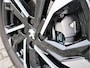 Peugeot e-2008 EV Allure 50 kWh *** 100% Elektrisch *** Navigatie & Spotify via Apple Carplay / Android Auto * L.M. Velgen * DAB Radio * 1/2 Lederen bekleding * Keyless Start Button * Cruise Control * Vingerhoets; Vierde Generatie Eersteklas Service !