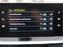 Peugeot e-2008 EV Allure 50 kWh *** 100% Elektrisch *** Navigatie & Spotify via Apple Carplay / Android Auto * L.M. Velgen * DAB Radio * 1/2 Lederen bekleding * Keyless Start Button * Cruise Control * Vingerhoets; Vierde Generatie Eersteklas Service !