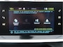 Peugeot e-2008 EV Allure 50 kWh *** 100% Elektrisch *** Navigatie & Spotify via Apple Carplay / Android Auto * L.M. Velgen * DAB Radio * 1/2 Lederen bekleding * Keyless Start Button * Cruise Control * Vingerhoets; Vierde Generatie Eersteklas Service !