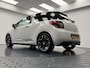 Citroën DS3 1.6 e-HDi So Chic Navigatie-Cr.contr-Clima-Stoelverwarming-Parkeersensoren-Lm17''velgen