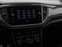 Volkswagen T-Roc 1.5 TSI 150 PK Sport | Pano Dak | R-Line | Trekhaak | Keyless | Stoelverwarming | Camera |