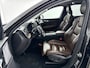 Volvo XC60 T5 AWD Inscription | 20" | Panoramadak | Nappa leder | Bowers & Wilkins | Head-up | Trekhaak | Full LED | Adaptieve cruise | BLIS | Stoel/stuur/achterbankverwarming | Parkeerverwarming