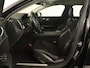 Volvo V60 2.0 D4 Momentum | Carplay | Half leder | Navigatie | Full LED | Digital Cockpit | Parkeerverwarming | Climate control | Parkeerhulp | Cruise control