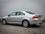 Volvo S80 2.0 T Momentum | Clima | Cruise | Leer | Stoelverwarming | Trekhaak | 17 inch |