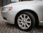 Volvo S80 2.0 T Momentum | Clima | Cruise | Leer | Stoelverwarming | Trekhaak | 17 inch |