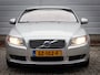 Volvo S80 2.0 T Momentum | Clima | Cruise | Leer | Stoelverwarming | Trekhaak | 17 inch |