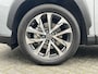 Toyota Corolla Cross Hybrid 200 Dynamic | Stoel- + stuurverwarming | Navigatie | 18 inch LM-velgen | Parkeercamera achter |