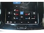 Volvo V60 T8 455PK Plug-in hybrid AWD Ultra Dark | Adaptive Cruise & Pilot Assist | Bowers & Wilkins High End Audio | Nappa Leder incl. Stoelventilatie | Stoel&Stuurverwarming | Glossy Black Emblemen |