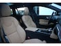 Volvo V60 T8 455PK Plug-in hybrid AWD Ultra Dark | Adaptive Cruise & Pilot Assist | Bowers & Wilkins High End Audio | Nappa Leder incl. Stoelventilatie | Stoel&Stuurverwarming | Glossy Black Emblemen |